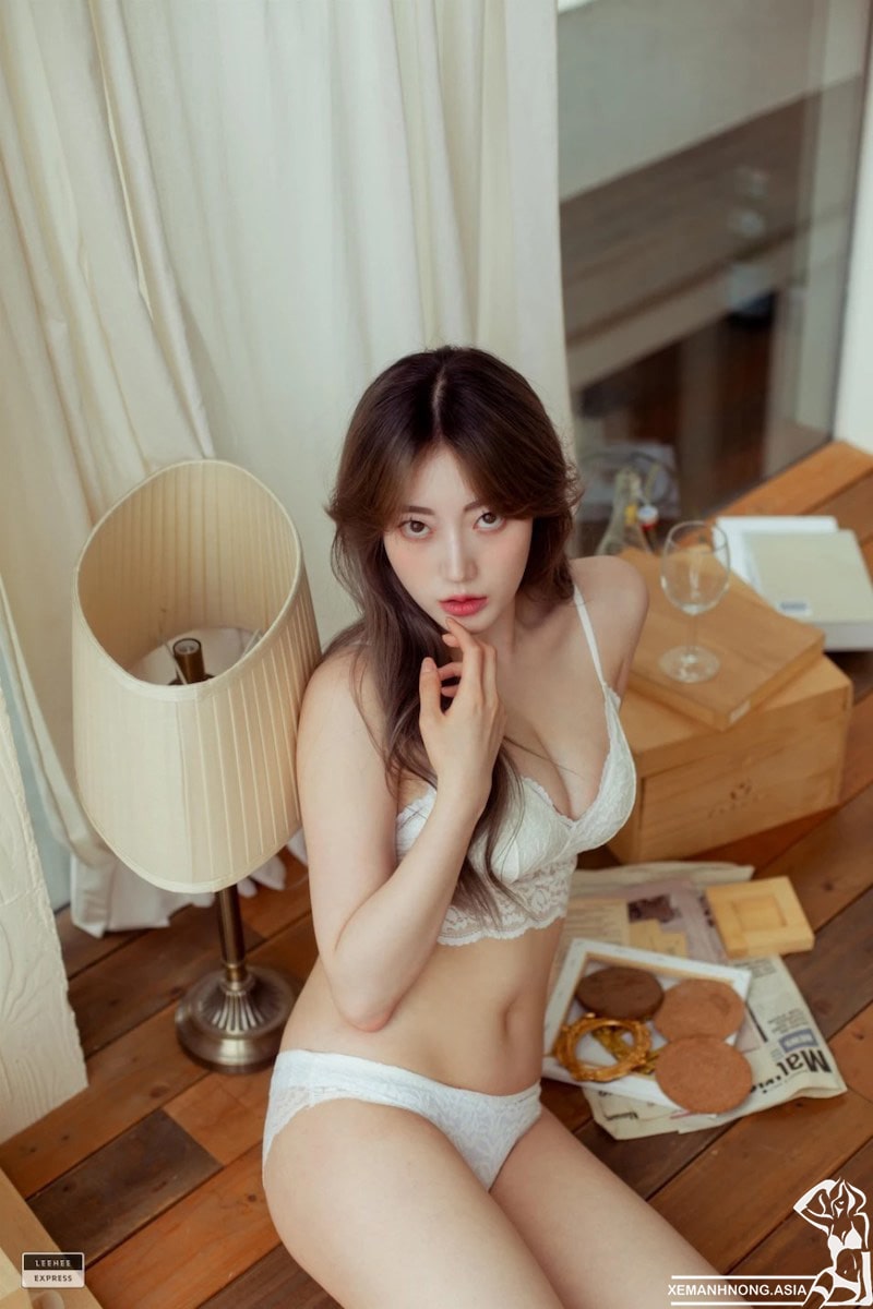 Jeong Ah – Hot girl Hàn sexy với nội y ren trắng gợi cảm 10